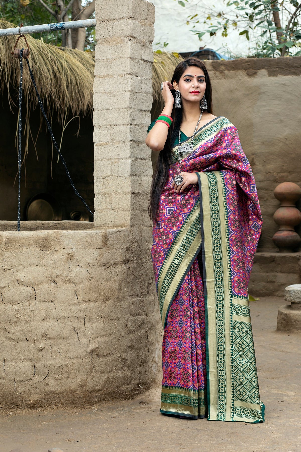 Shopesy Pink-Green Weaving Banarasi Silk Bridal Wear Saree