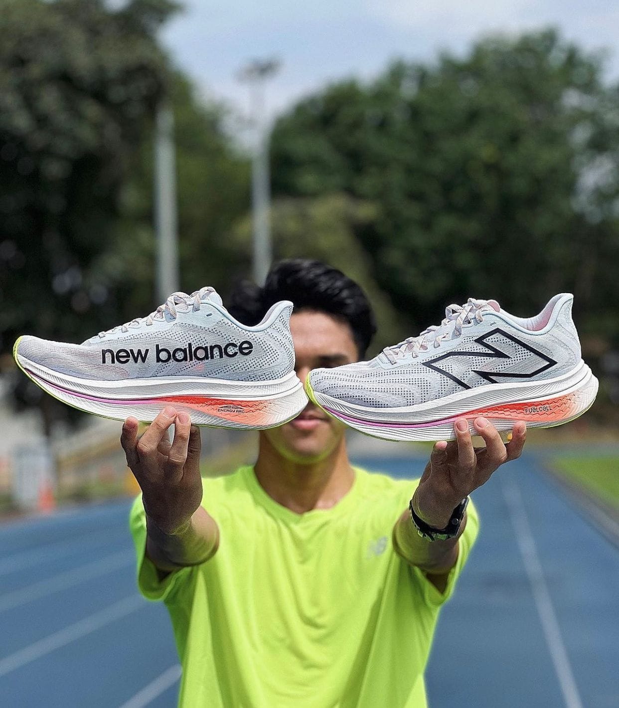 NB Fuelcell Supercomp Trainer V2 White Running Shoes