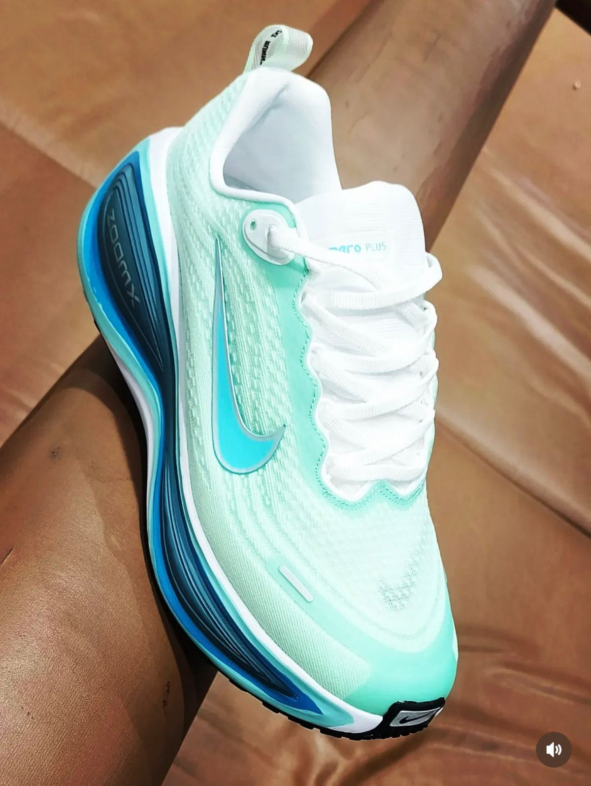 Nike Vomero Plus Green Running Shoes