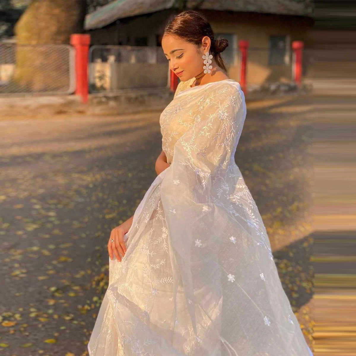 Shopesy White Malai Organza Silk Saree with Beautiful Lucknowi Embroidery Work and Silk Blouse for Wedding