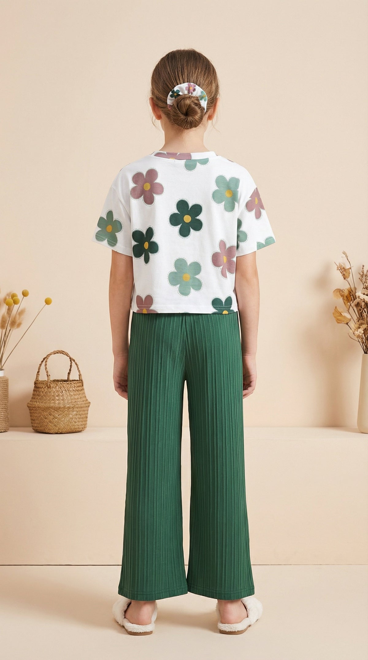 Shopesy Girls Floral Printed Top with Green Wide Leg Palazzo Pants Set