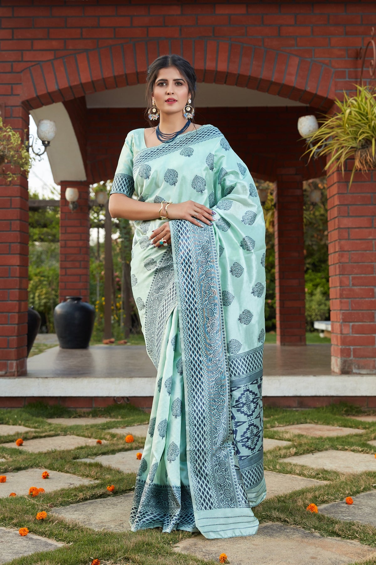 Shopesy Blue Art Banarasi Silk Woven Saree With Blouse