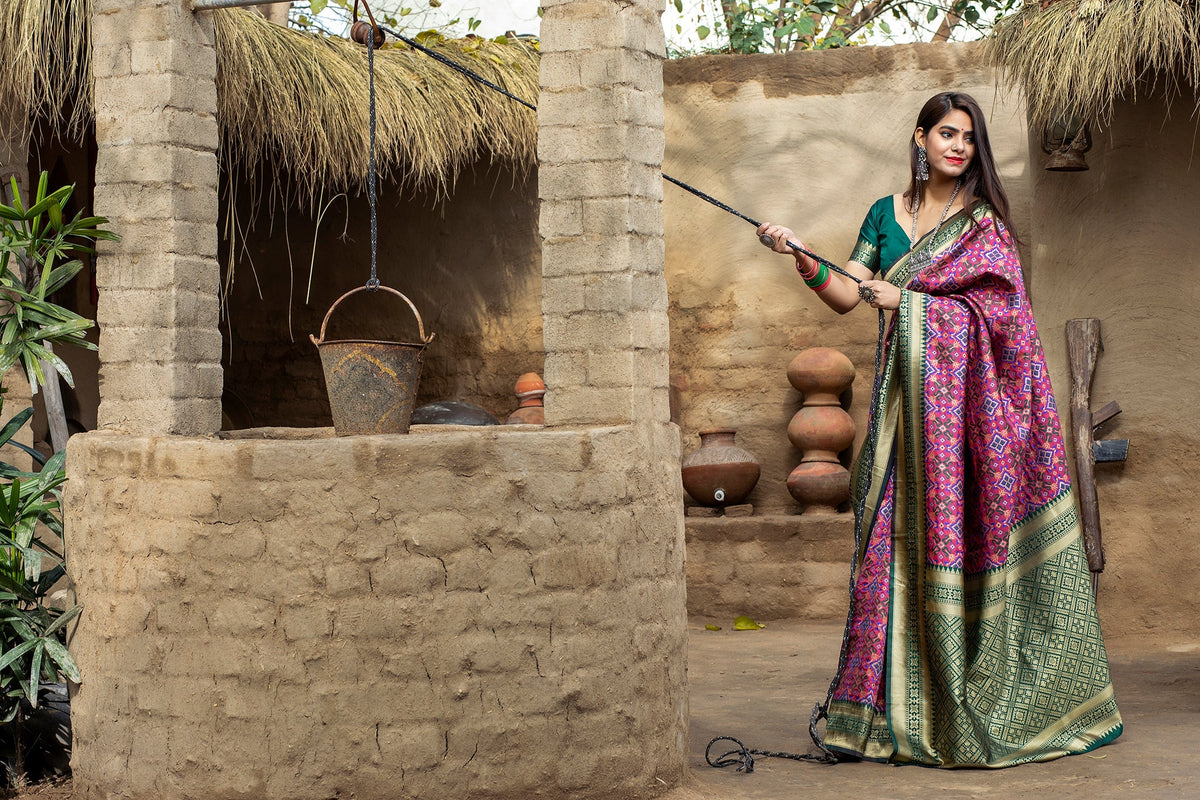 Shopesy Pink-Green Weaving Banarasi Silk Bridal Wear Saree