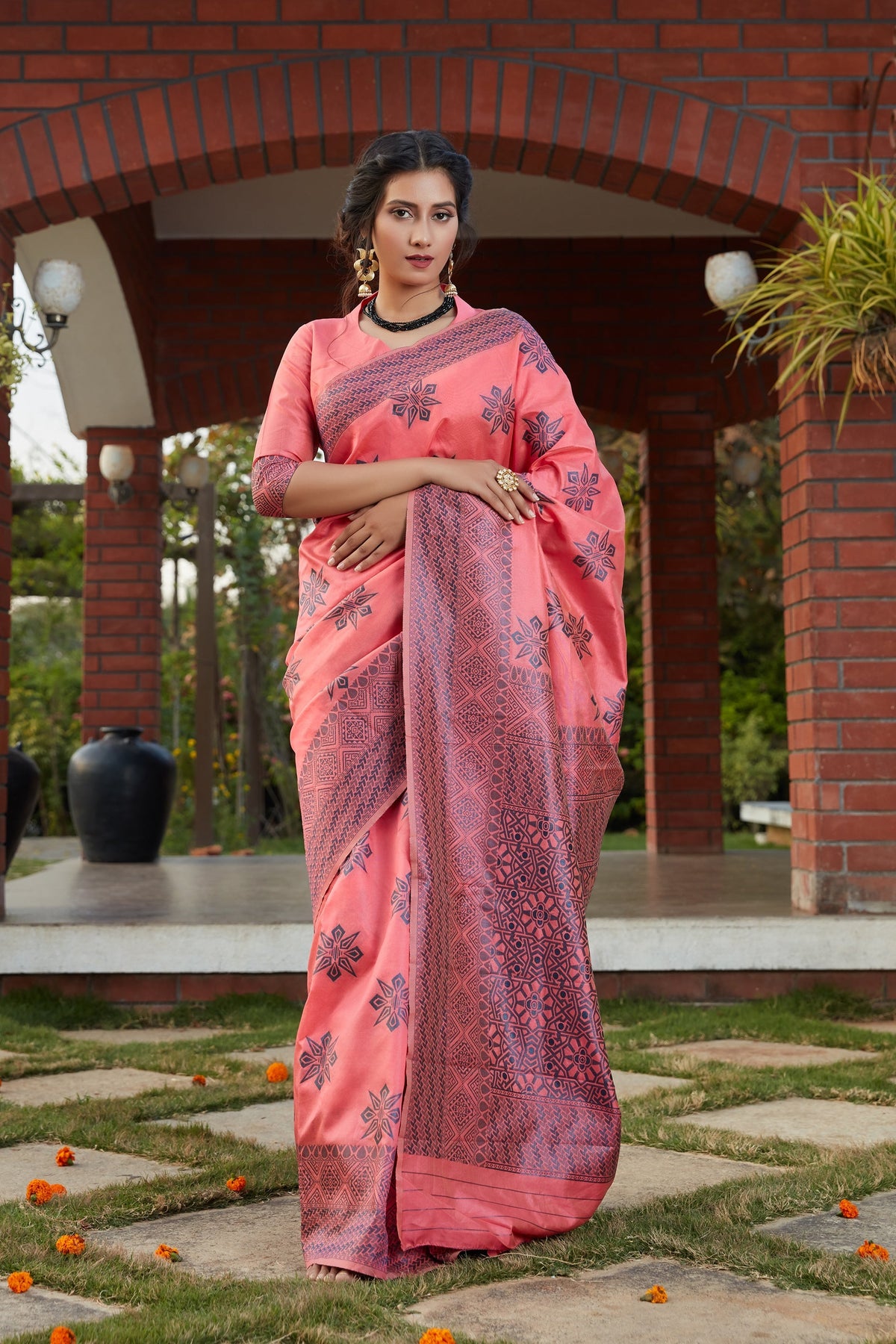 Shopesy Pink Color Function Wear Trendy Weaving Work Saree In Art Silk Fabric