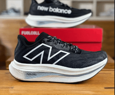 NB Fuelcell Supercomp Trainer V2 Black Running Shoes