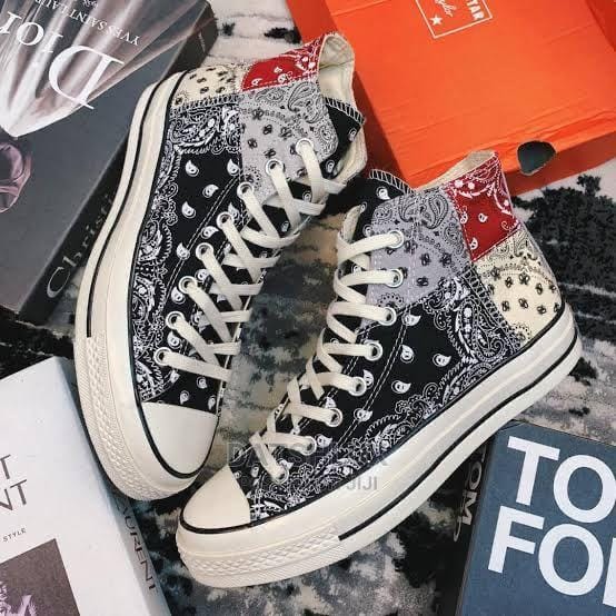 Branded  Chuck Taylor Black Sneakers
