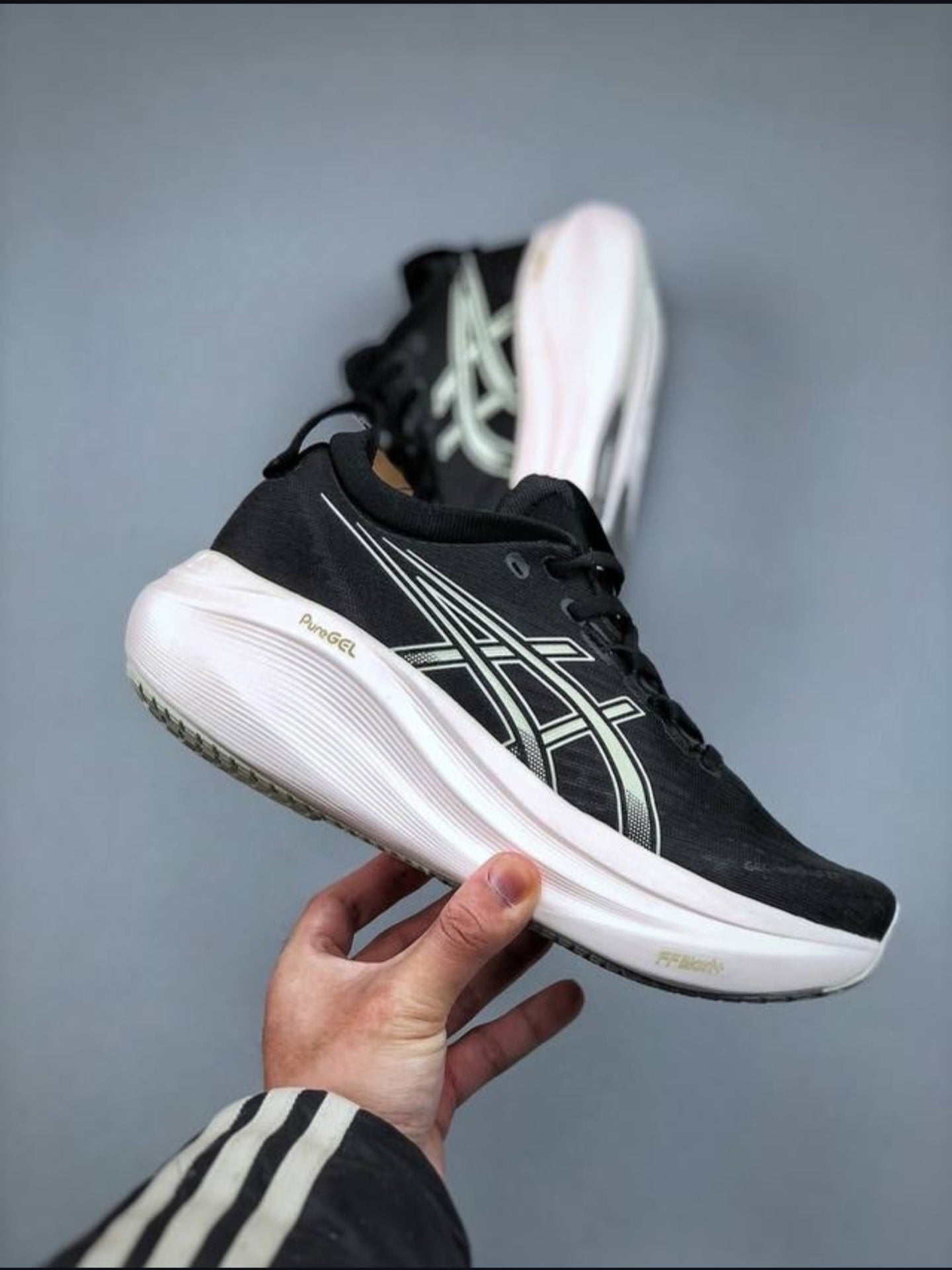 Asics Gel-Nimbus 27 Black White Running Shoes