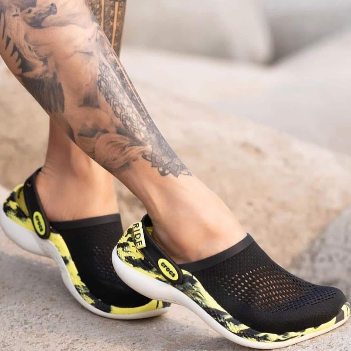 Crocs Literide 360 Yellow Black Clogs