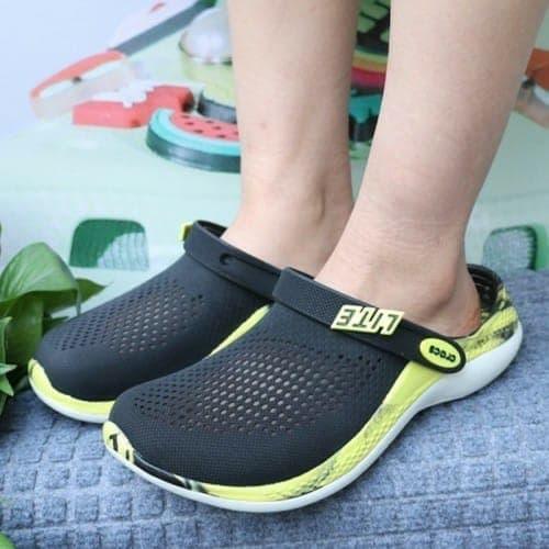 Crocs Literide 360 Yellow Black Clogs