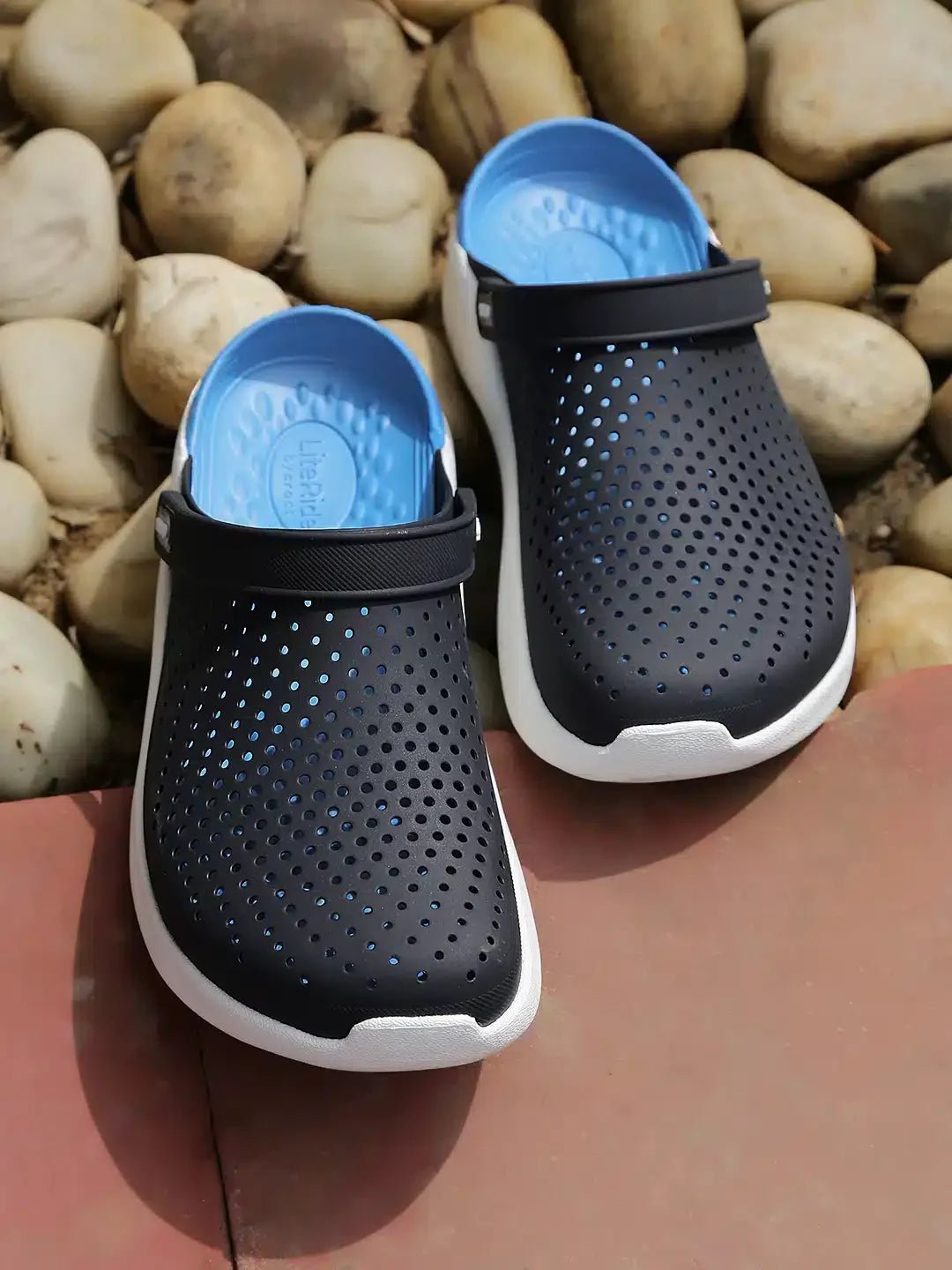 Crocs Literide Comfortable Unisex Blue Clogs