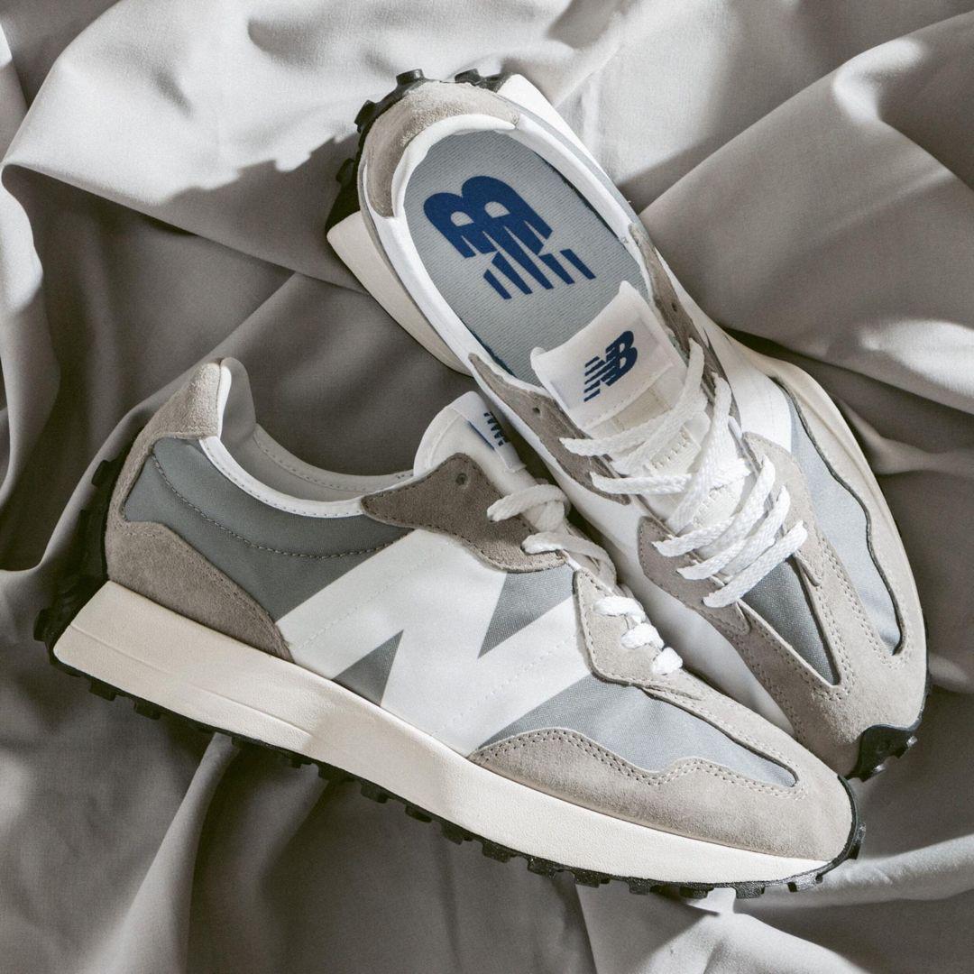 New Balance 327 Grey Sneakers