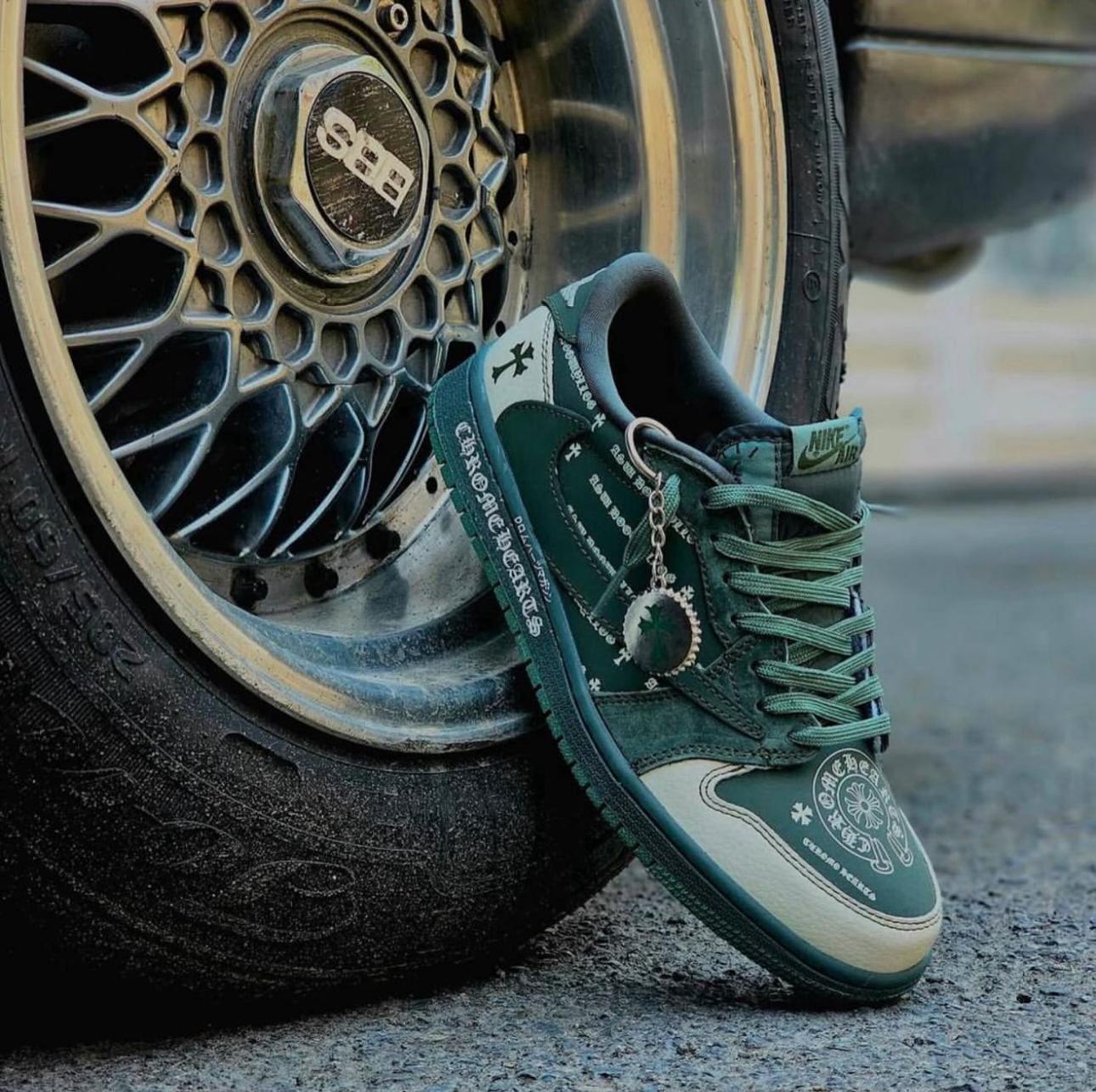 Nike Air 1 Travis Scott Dark Green Sneakers