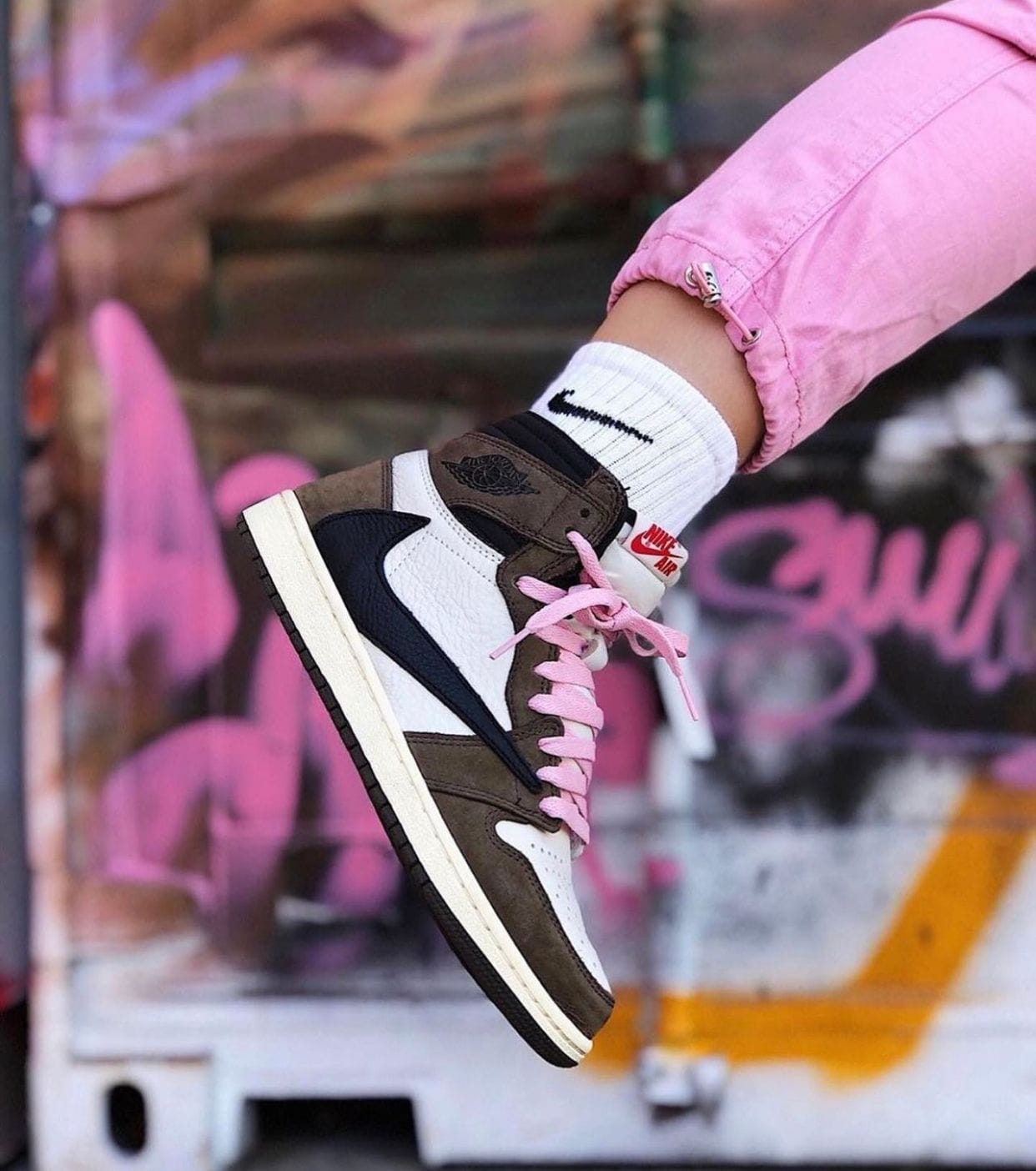 Nike Air 1 Travis Scott Sneakers