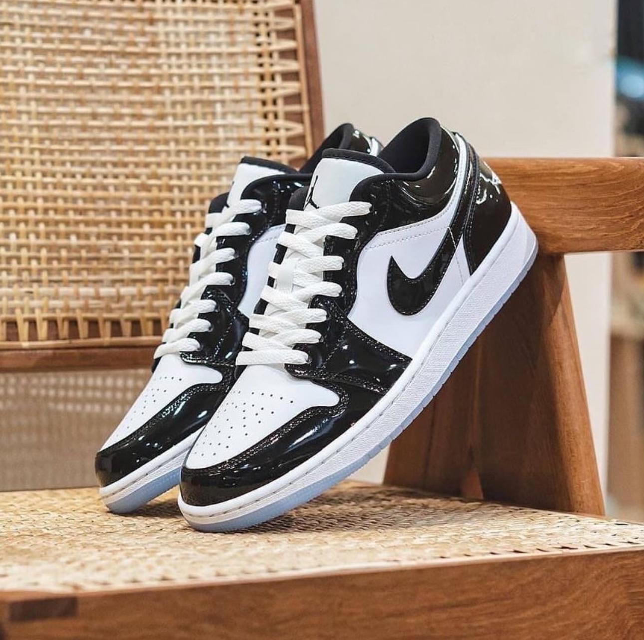 Nike Air Jordan 1 Concord Sneakers
