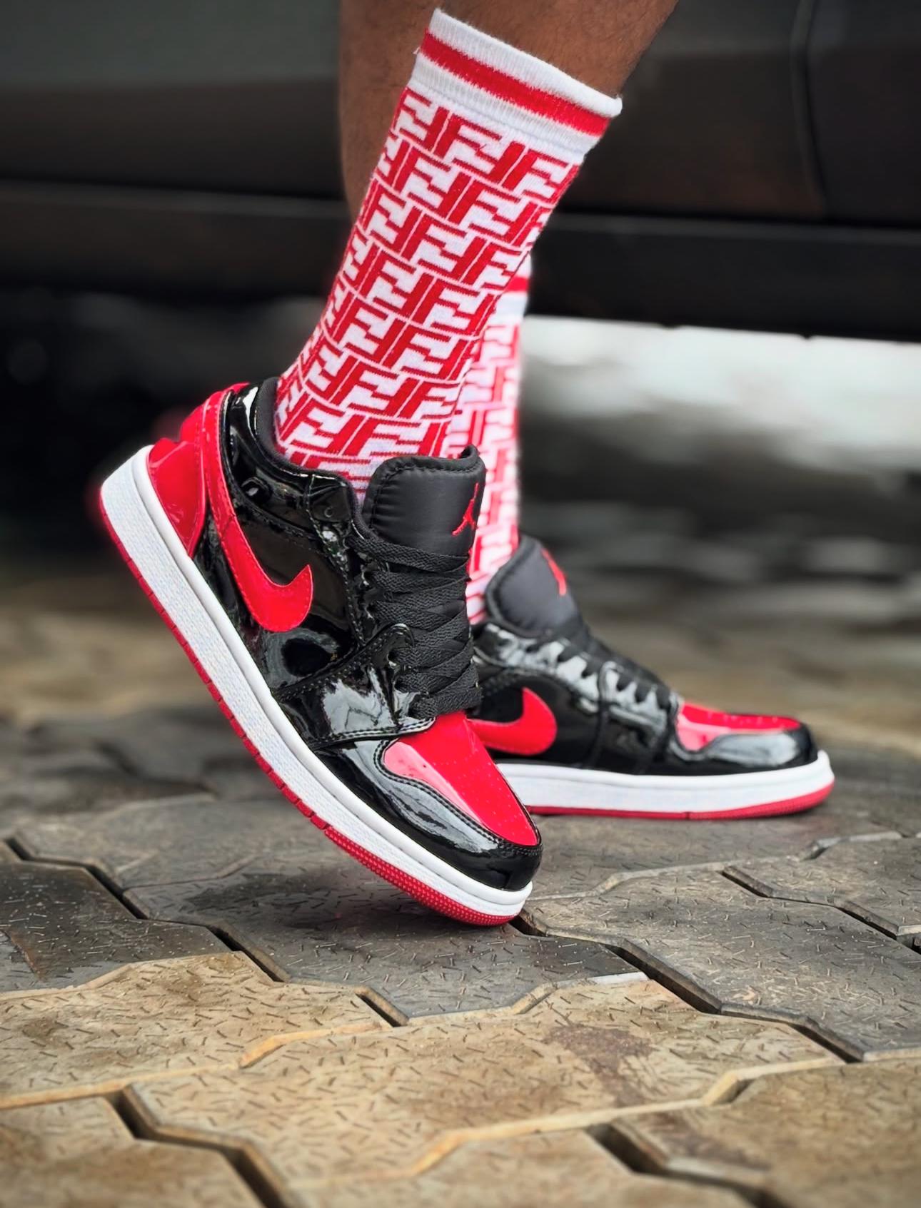 Nike Air Jordan 1 Patent Black Sneakers