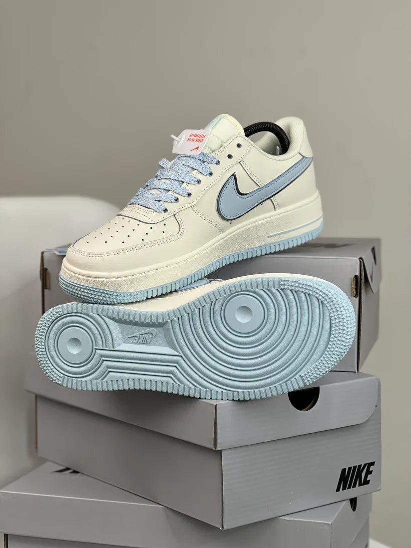 Nike Airforce 1 Beige Blue Sneakers