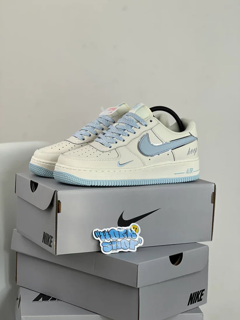 Nike Airforce 1 Beige Blue Sneakers