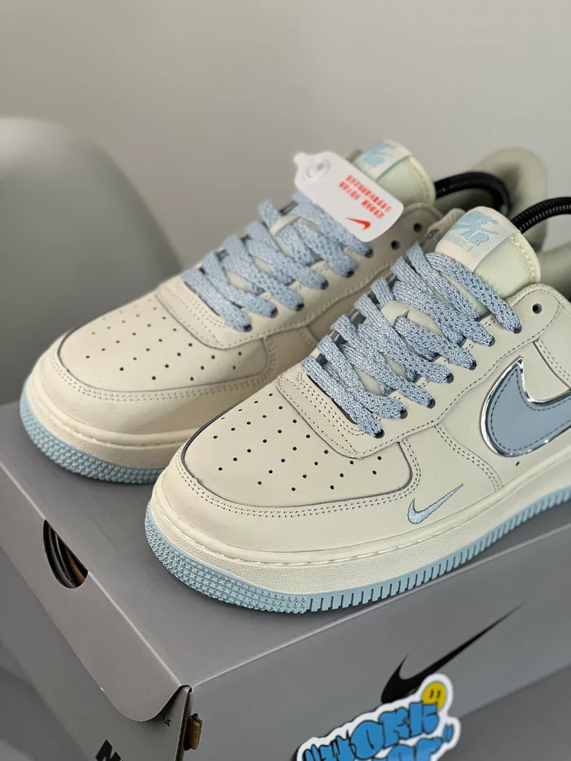 Nike Airforce 1 Beige Blue Sneakers