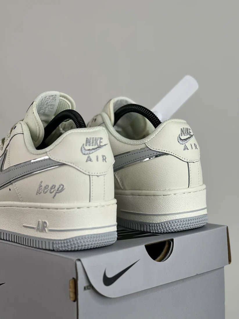 Nike Airforce 1 Beige Sneakers