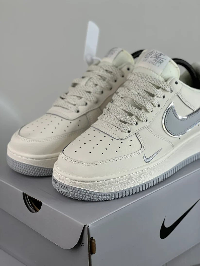 Nike Airforce 1 Beige Sneakers