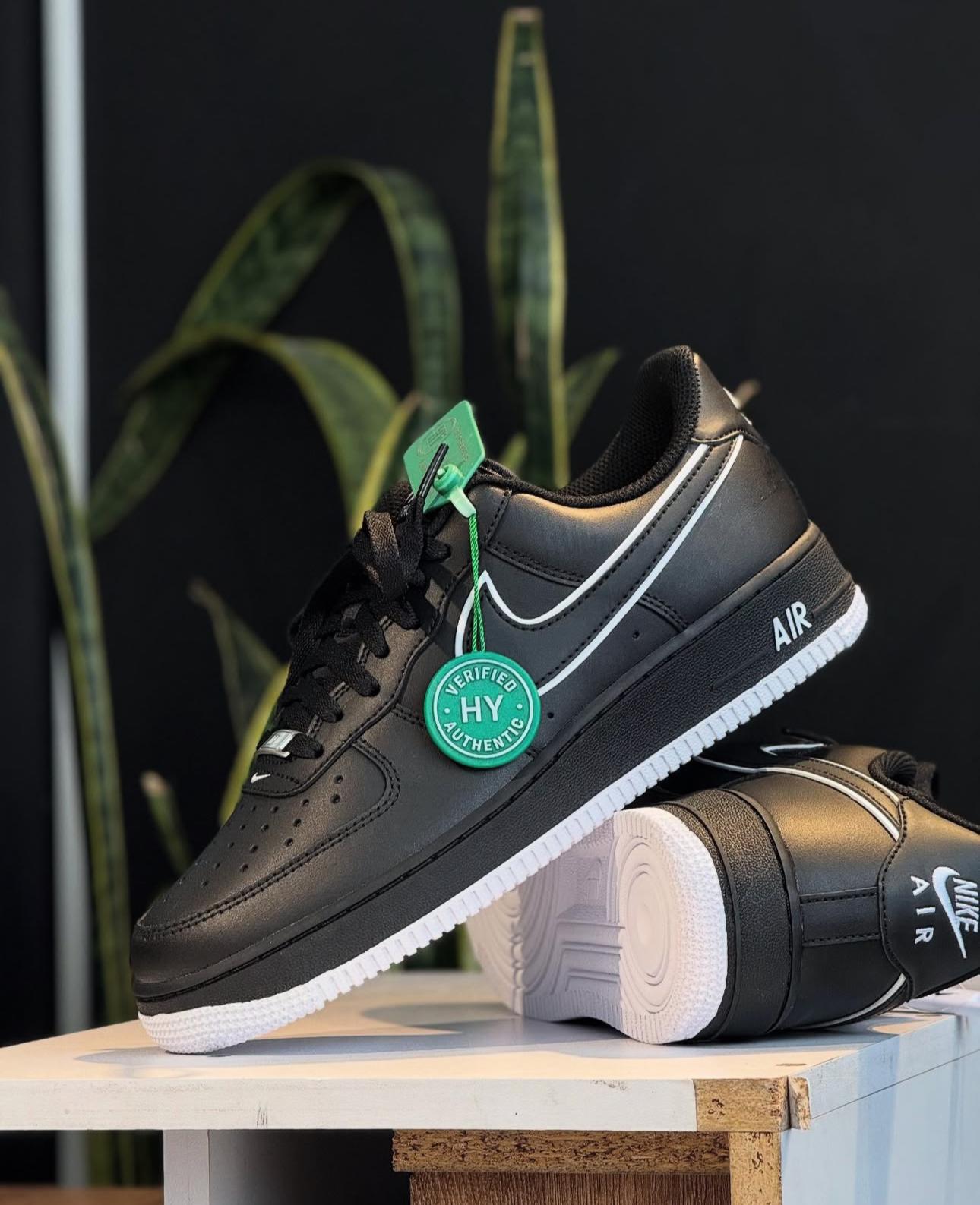 Nike Airforce 1 Black Leather Sneakers