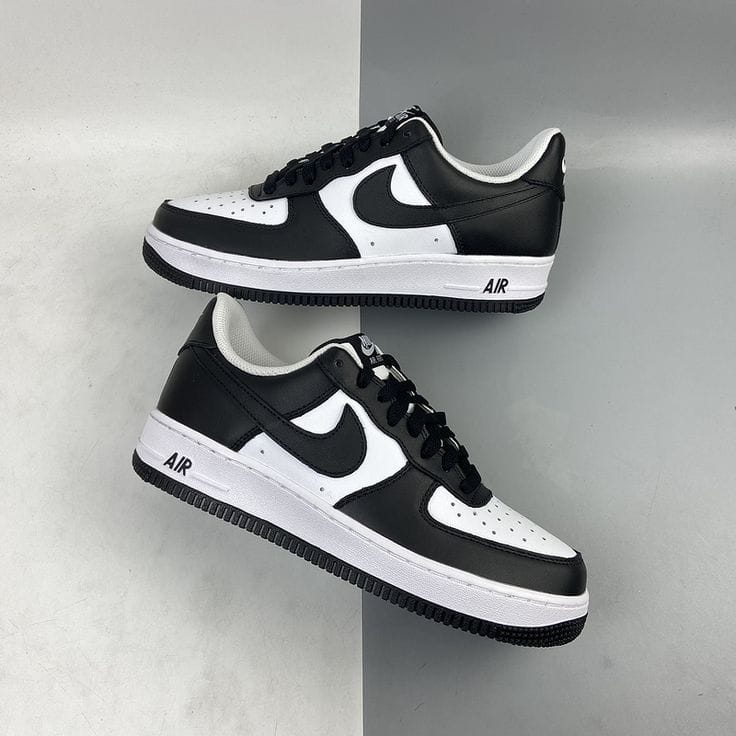 Nike Airforce 1 Black White Sneakers