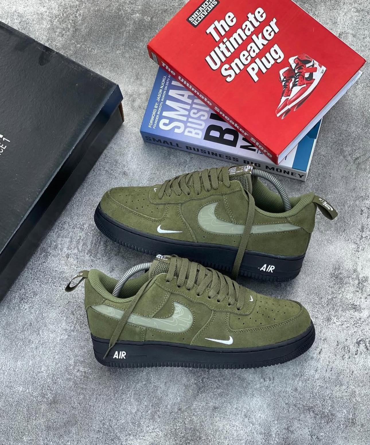 Nike Airforce 1 Dark Green Sneakers