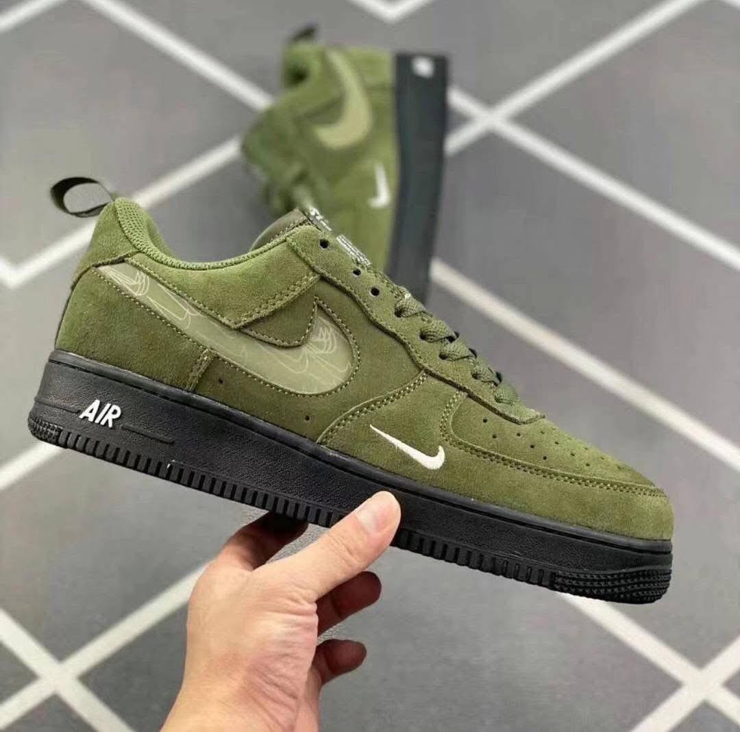 Nike Airforce 1 Dark Green Sneakers