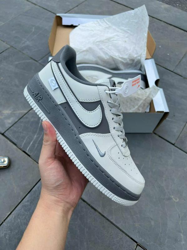 Nike Airforce 1 Dark Sneakers