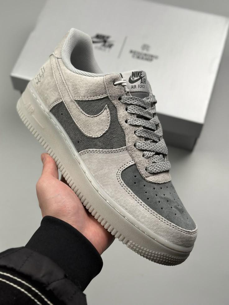 Nike Airforce 1 Grey Sneakers