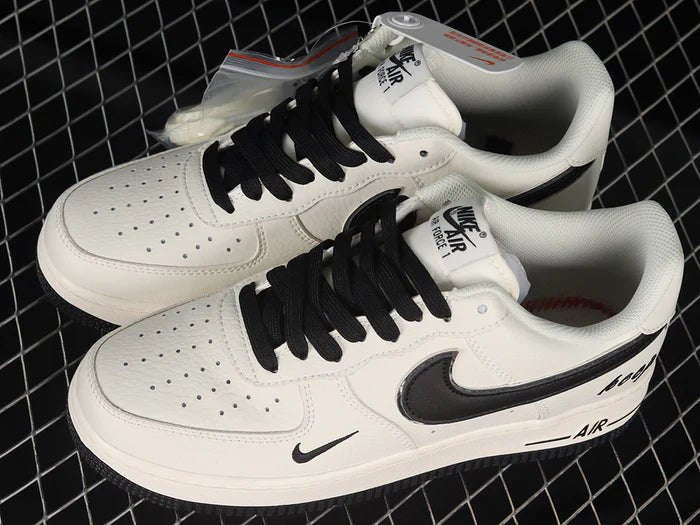 Nike Airforce 1 Keep Fresh Sneakers