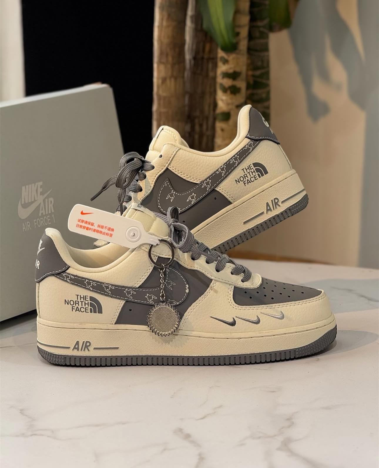 Nike Airforce 1 North Face Sneakers