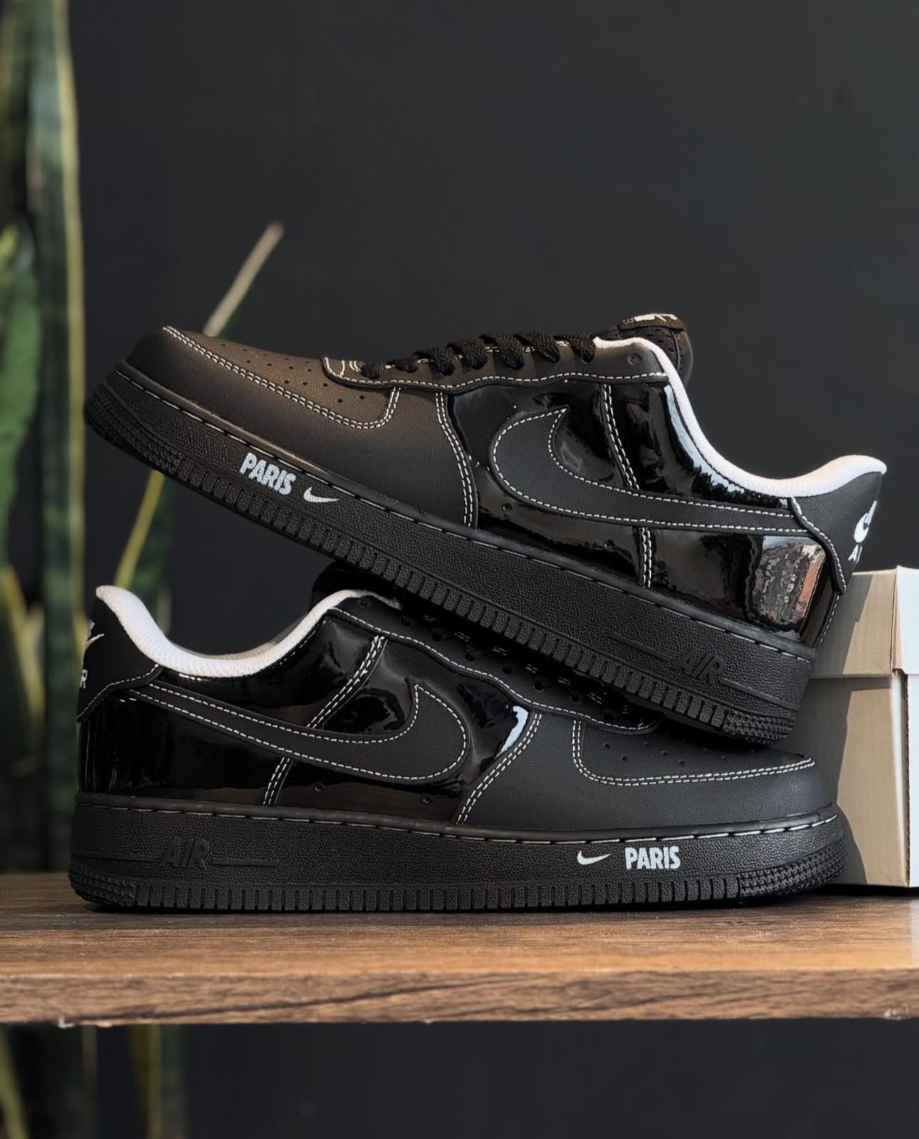 Nike Airforce 1 Paris Sneakers