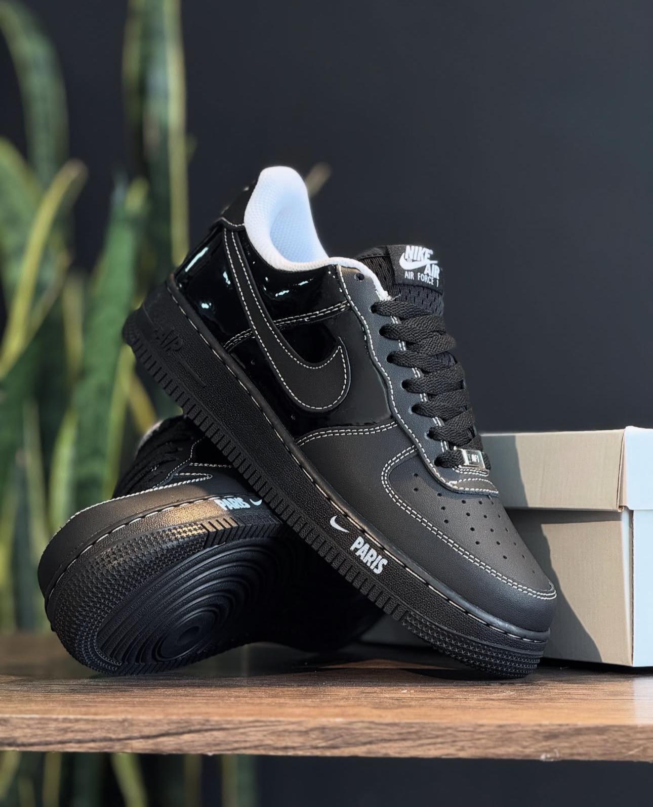 Nike Airforce 1 Paris Sneakers