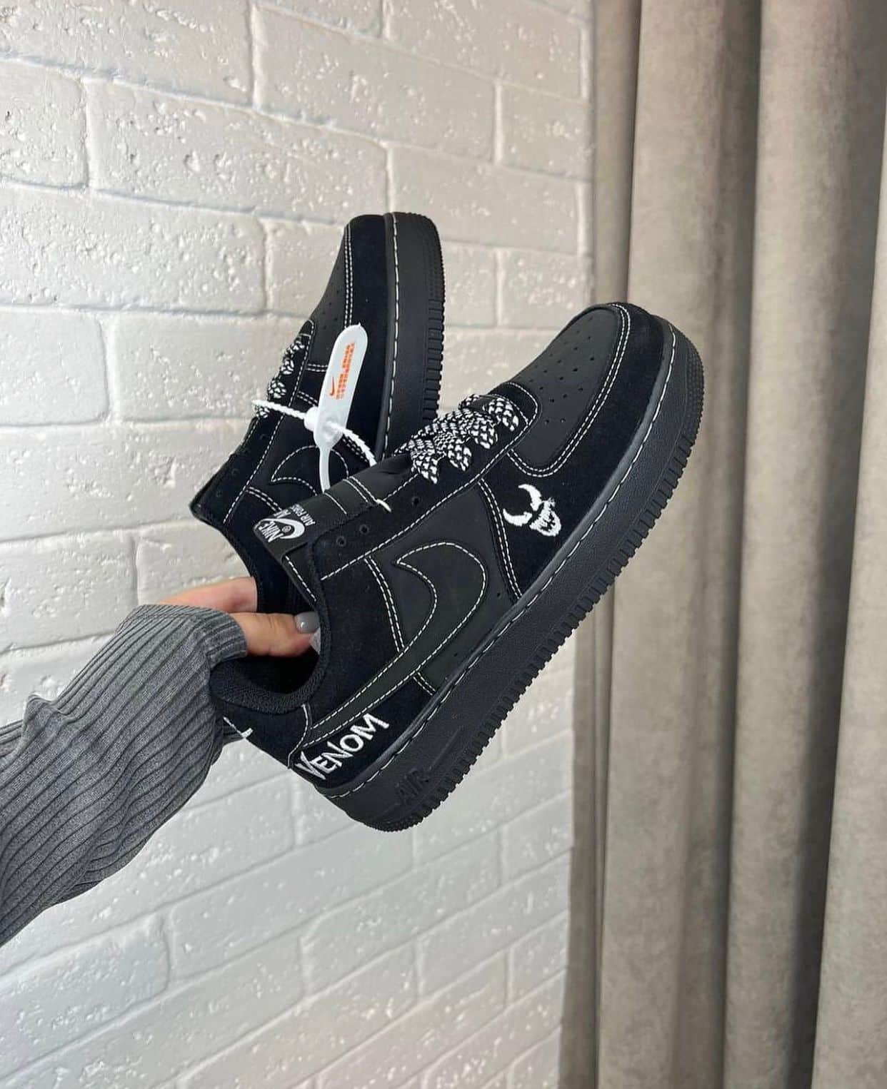 Nike Airforce 1 Venom Sneakers