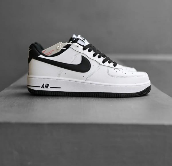 Nike Airforce 1 White Black Sneakers