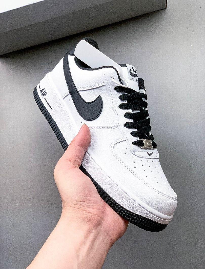 Nike Airforce 1 White Black Sneakers
