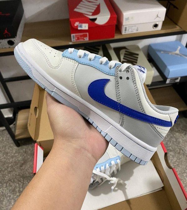 Nike SB Dunk Low Sneakers