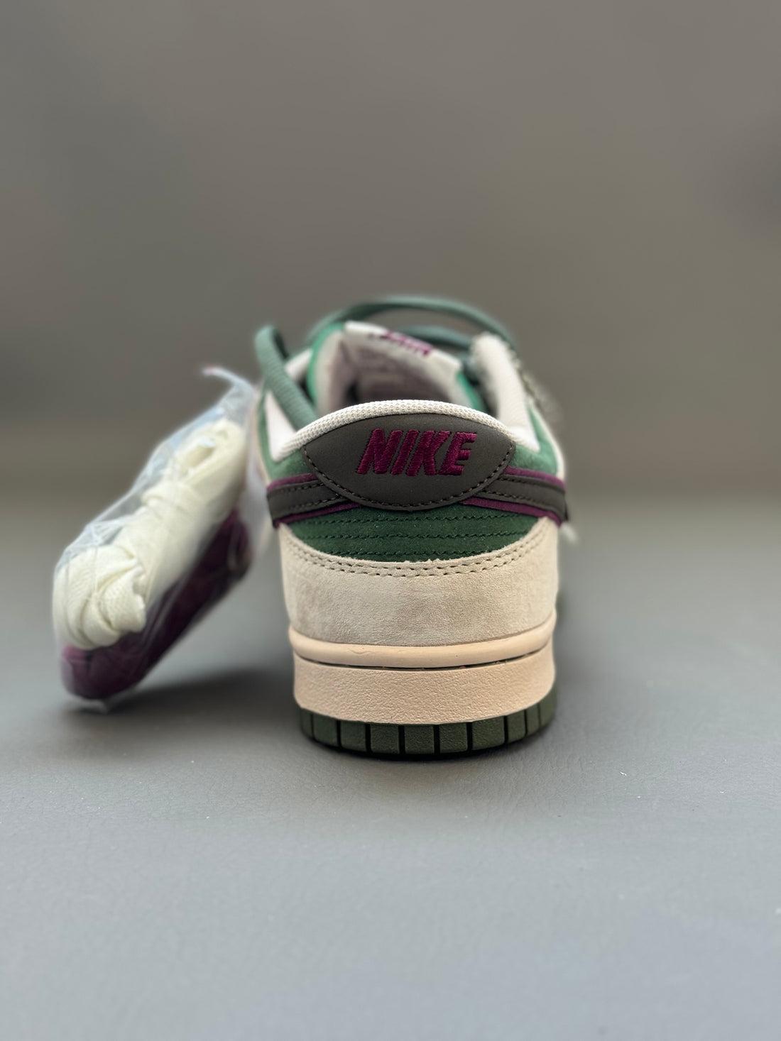 Nike SB Dunk Otomo Katsuhiro Peach Sneakers