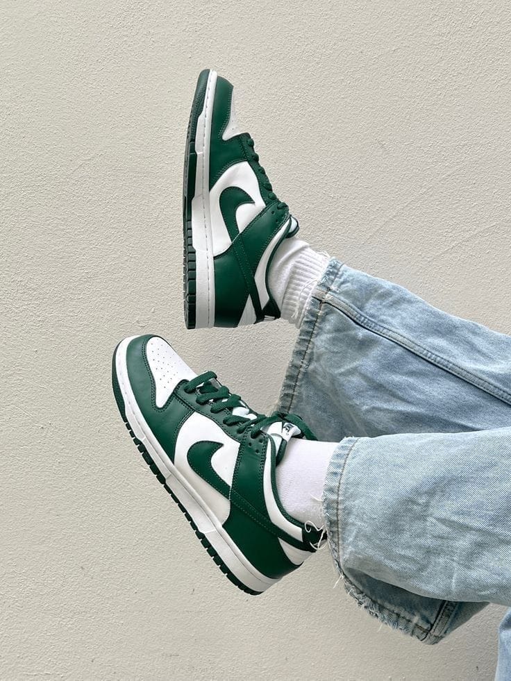 Nike SB Dunk Spartan Green Sneakers