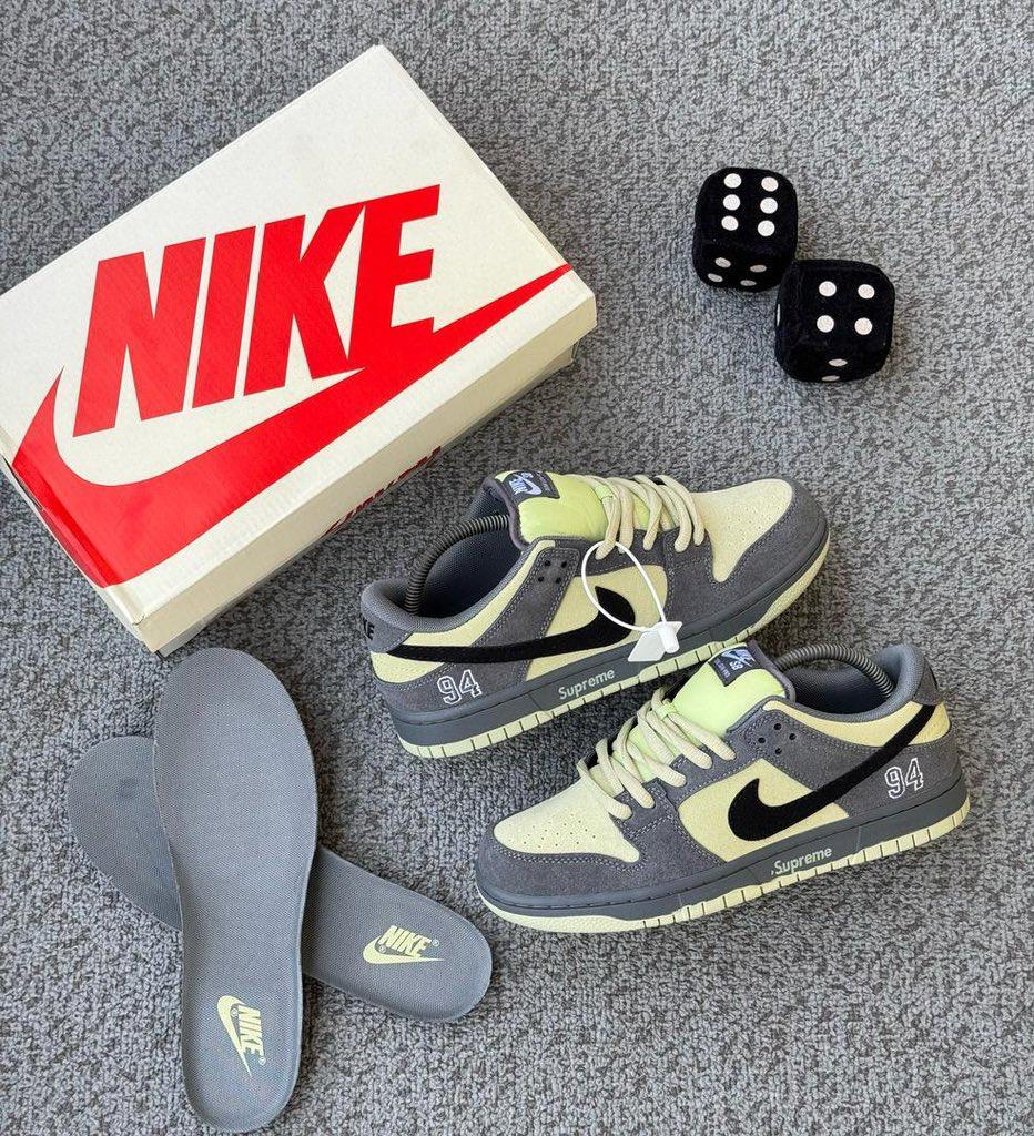 Nike SB Dunk Supreme Sneakers