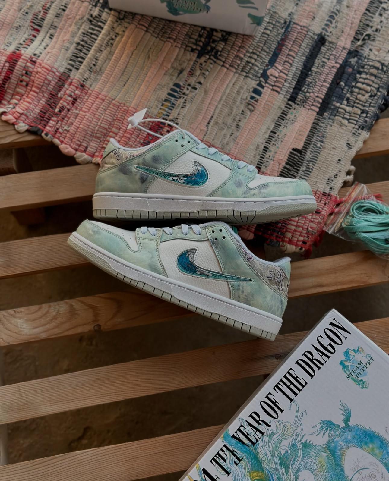Nike SB Dunk Year Of The Dragon Sneakers