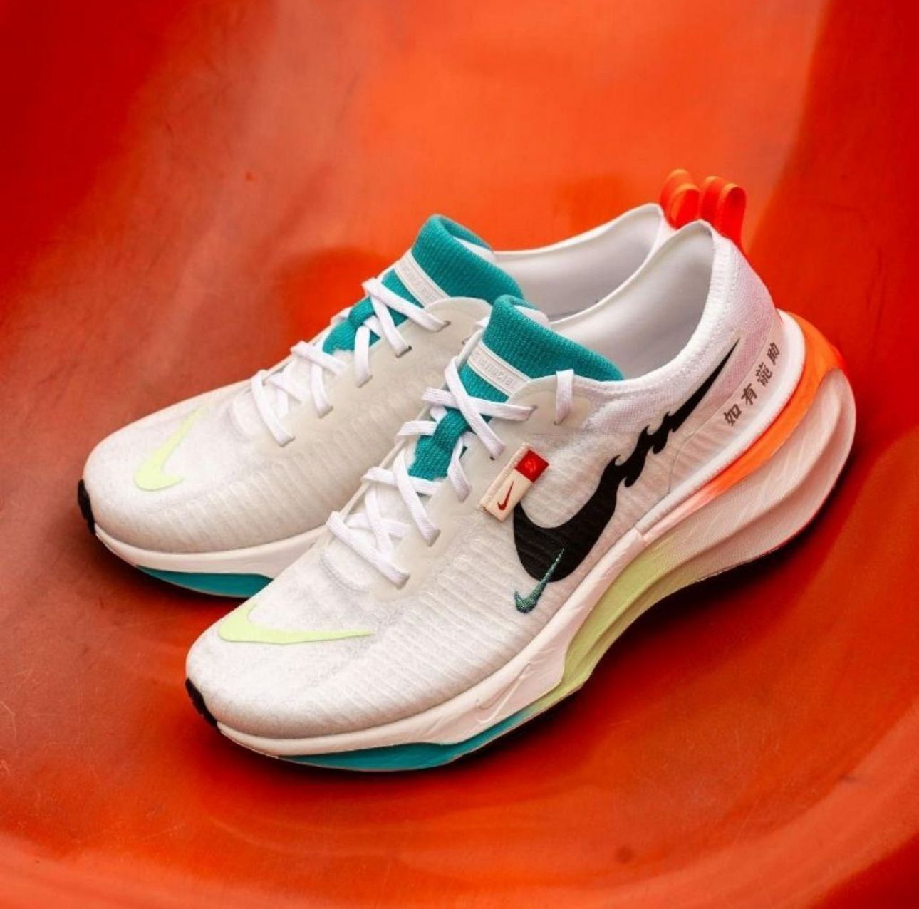 Nike ZoomX Invincible Run 3 White Black Running Shoes