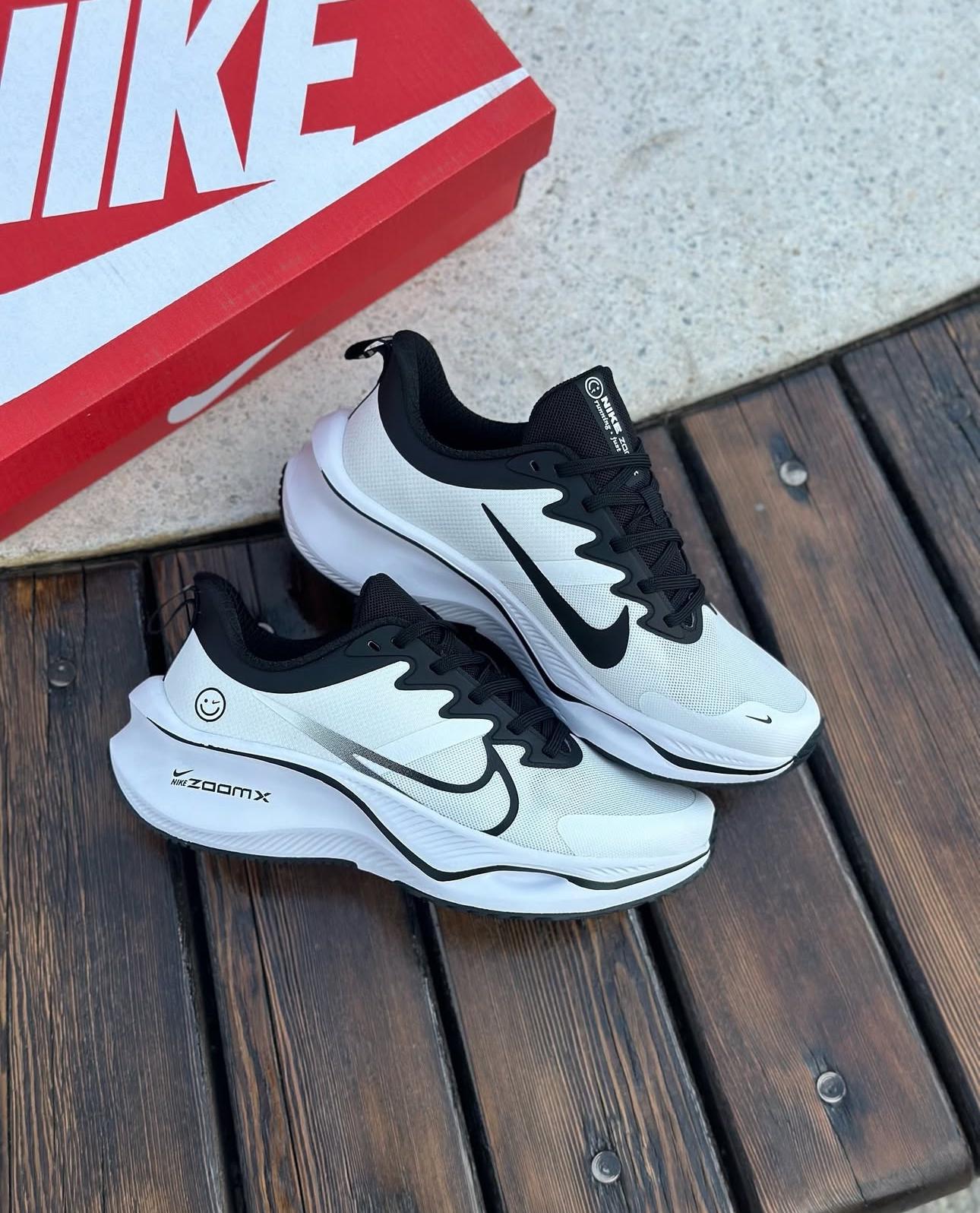 Nike ZoomX Smile White Black Running Shoes