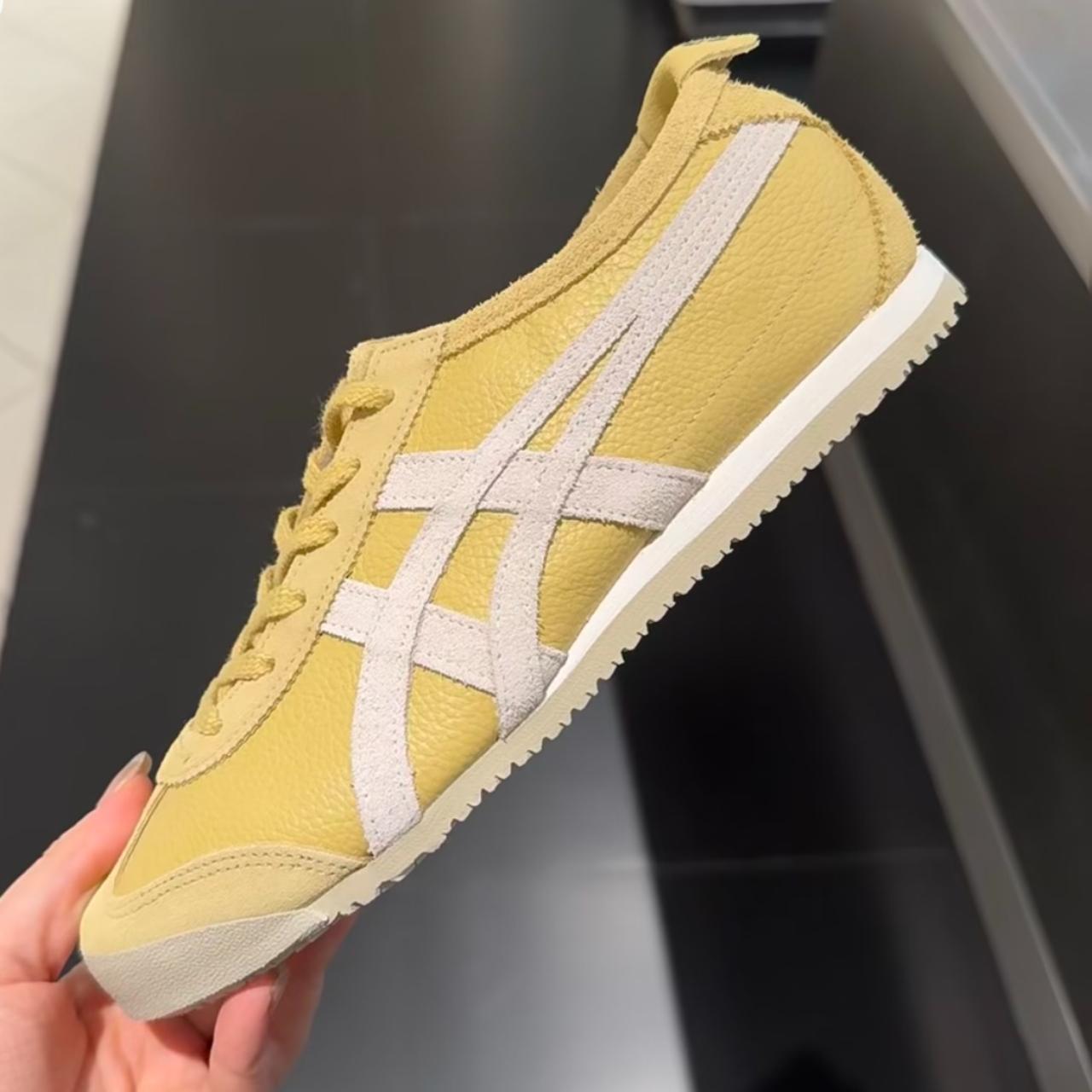 Onitsuka Tiger Mexico 66 Light Yellow Sneakers