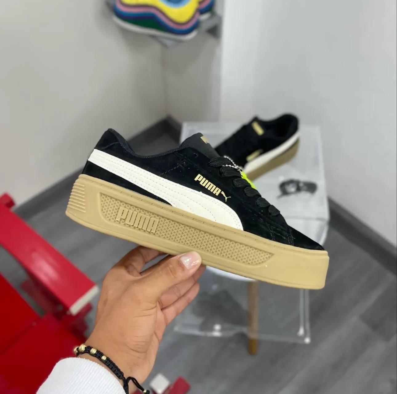 Puma Smash Platform V3 Black Sneakers