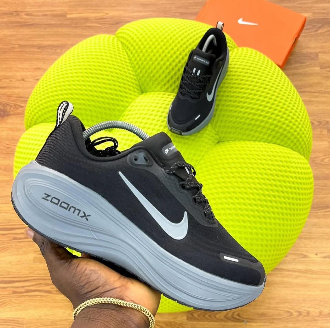 Nike Vomero Plus Black Grey Running Shoes