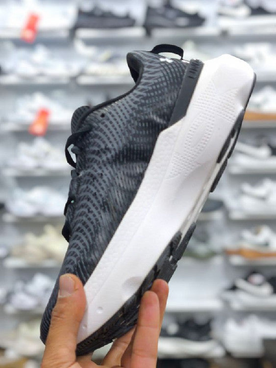 Under Armour Infinite Pro Black Running Shoes