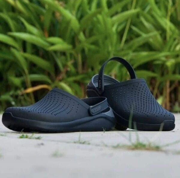 LiteRide Comfortable Unisex Black Clogs