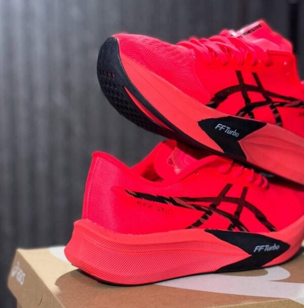 Asics Magic Speed 4 Red